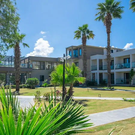 Couette-café Mare Alba 3*